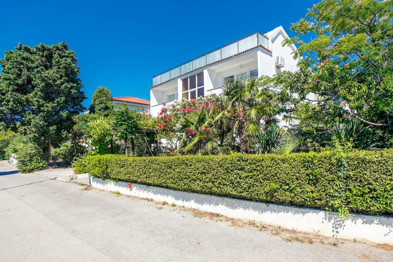 Guesthouse Ivkovic Krk Town Exterior photo