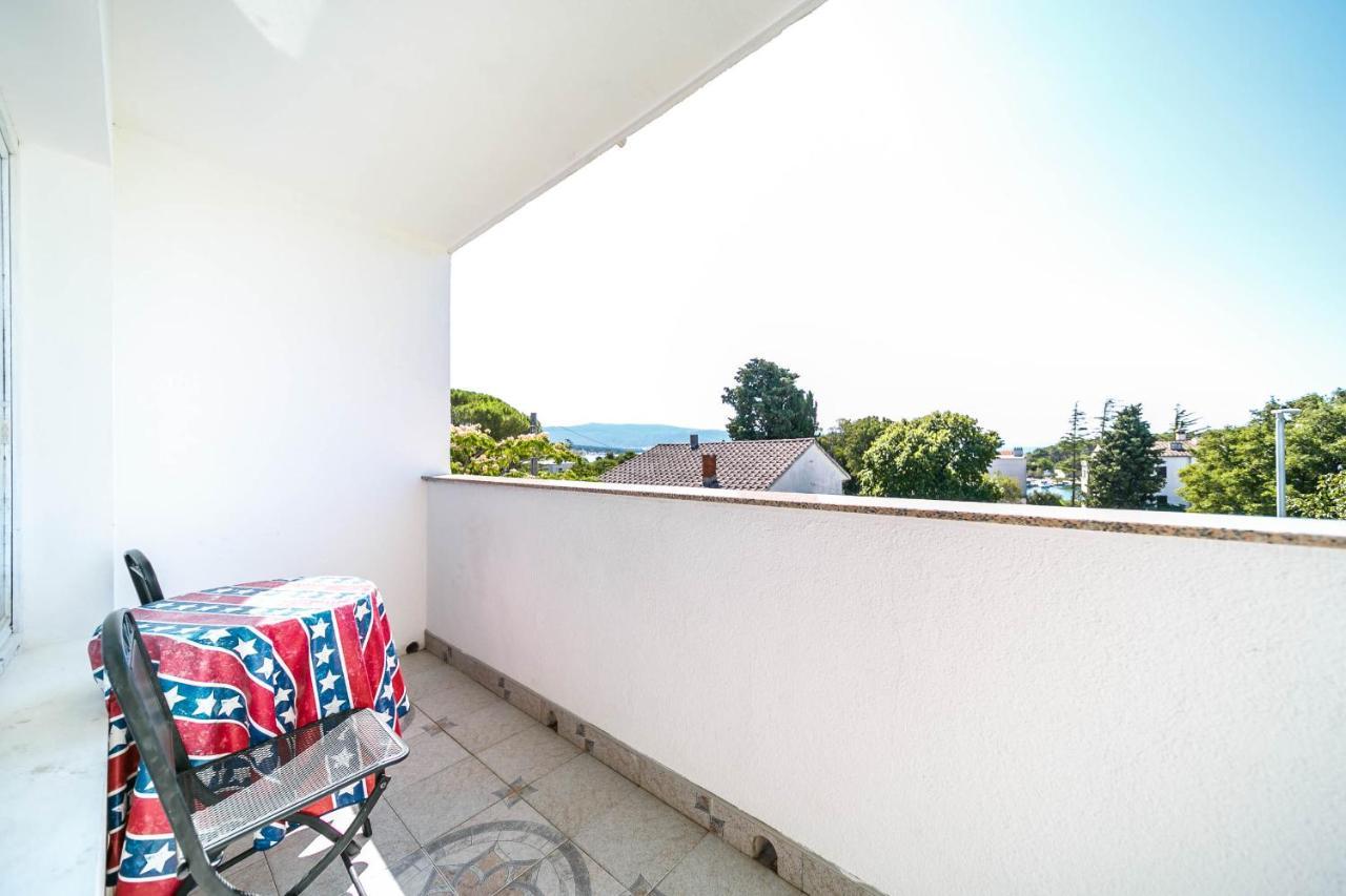 Guesthouse Ivkovic Krk Town Exterior photo