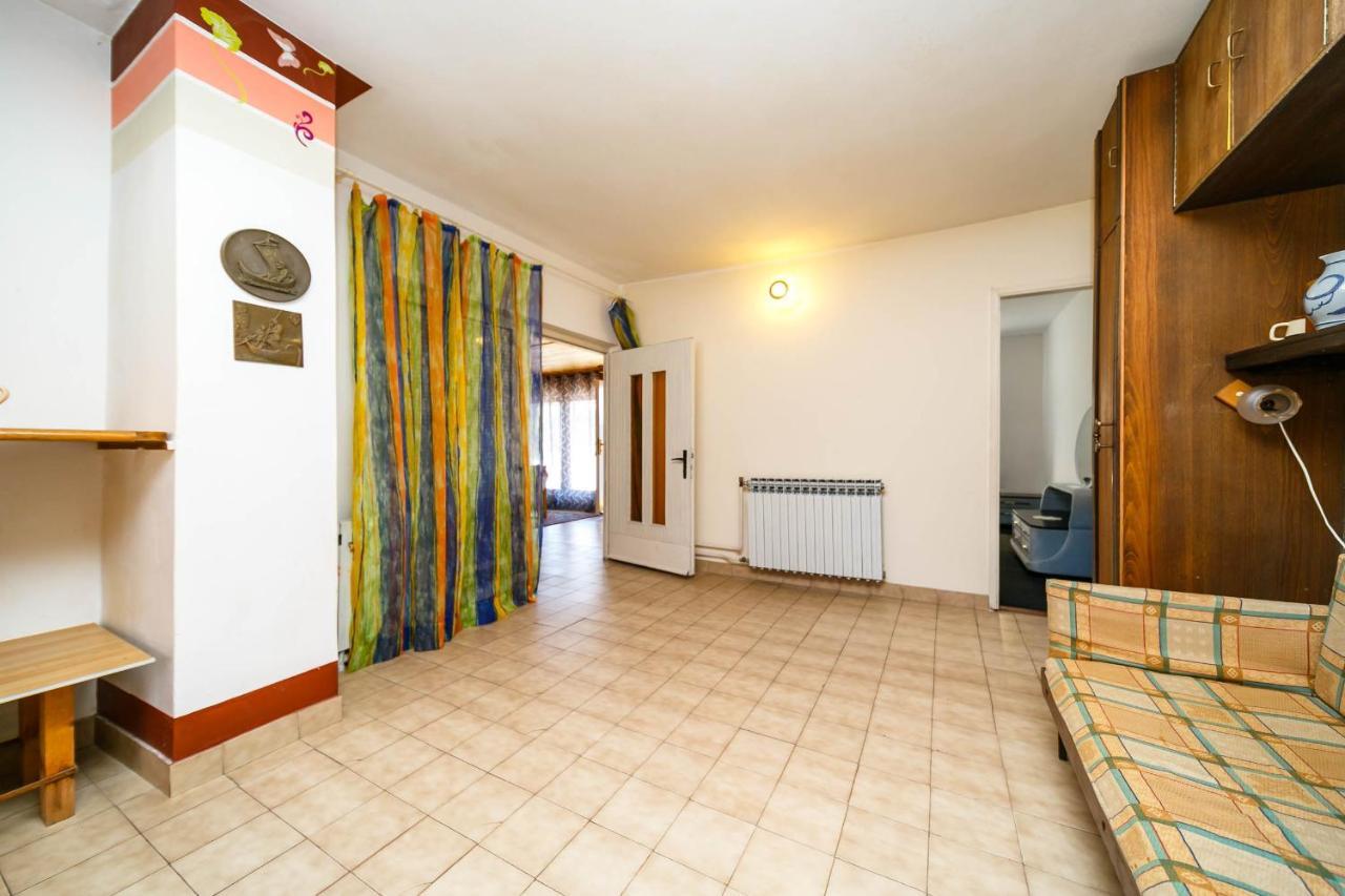 Guesthouse Ivkovic Krk Town Exterior photo
